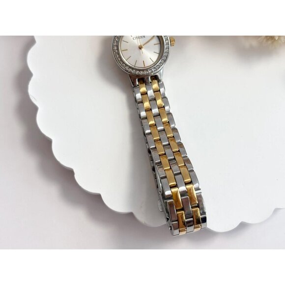Citizen Dual Silver & Gold Toned Rhinestone Vintage Wristwatch - 17mm - WORKS! - Picture 5 of 9